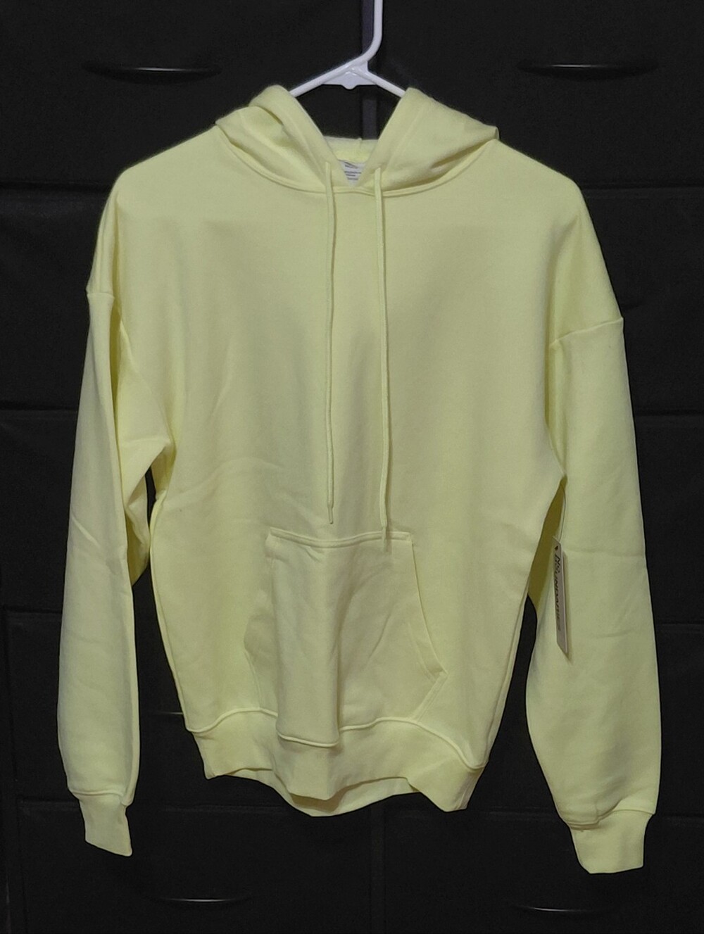 No Boundaries Women's Light Yellow Crewneck Hoodie